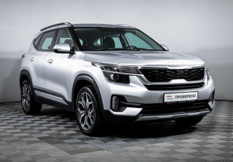 Подержанный автомобиль Kia Seltos 2022 года (3 фото)