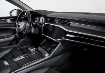 Подержанный автомобиль Audi A6 Sedan 2019 года (9 фото)