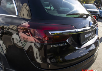 Подержанный автомобиль Opel Insignia Wagon 2014 года (28 фото)