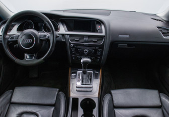 Подержанный автомобиль Audi A5 Liftback 2014 года (13 фото)