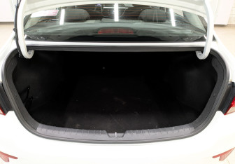 Подержанный автомобиль Kia Rio Sedan 2020 года (9 фото)