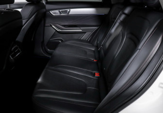 Подержанный автомобиль FAW Bestune T99 2023 года (10 фото)