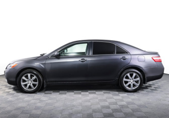 Подержанный автомобиль Toyota Camry Sedan 2007 года (8 фото)