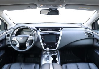 Подержанный автомобиль Nissan Murano Suv 2018 года (11 фото)