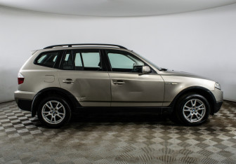 Подержанный автомобиль BMW X3 2007 года (4 фото)