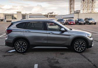 Подержанный автомобиль BMW X1 2021 года (4 фото)