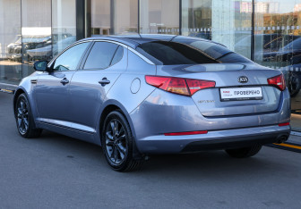 Подержанный автомобиль Kia Optima Sedan 2012 года (7 фото)