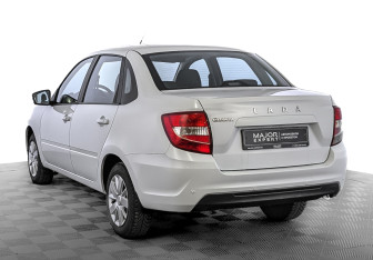 Подержанный автомобиль LADA (ВАЗ) Granta Sedan 2023 года (7 фото)