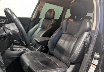 Подержанный автомобиль Subaru Forester Suv 2020 года (25 фото)