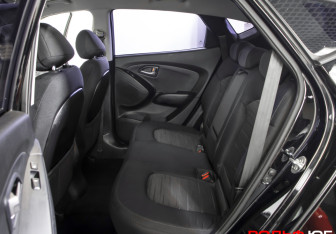 Подержанный автомобиль Hyundai ix35 2013 года (10 фото)