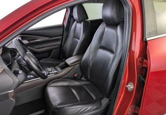 Подержанный автомобиль Mazda CX-30 2021 года (21 фото)