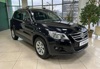Подержанный автомобиль Volkswagen Tiguan 2010 года (3 фото)