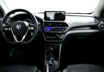 Подержанный автомобиль Changan Alsvin 2023 года (8 фото)