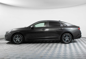 Подержанный автомобиль Kia K5 2020 года (8 фото)