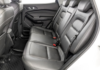 Подержанный автомобиль Chery Tiggo 4 2022 года (12 фото)