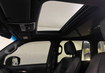 Подержанный автомобиль Toyota Land Cruiser Suv 2022 года (23 фото)