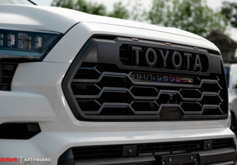 Новый Toyota Sequoia 2025 (3 фото)