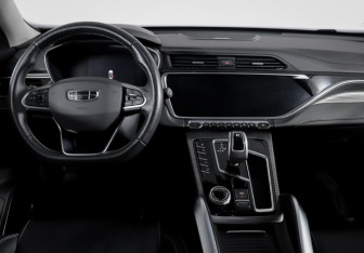 Подержанный автомобиль Geely Atlas Pro 2021 года (12 фото)