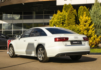Подержанный автомобиль Audi A6 Sedan 2015 года (5 фото)