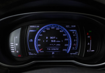 Подержанный автомобиль Geely Atlas 2018 года (11 фото)