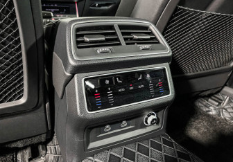 Подержанный автомобиль Audi A7 2023 года (21 фото)