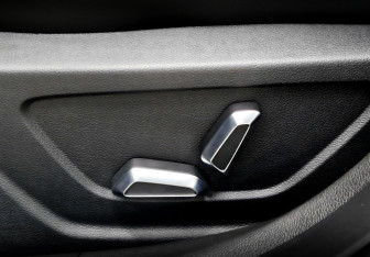 Подержанный автомобиль Geely Coolray 2024 года (21 фото)