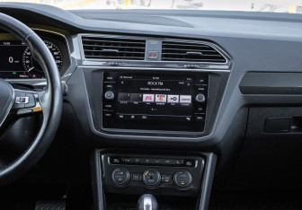 Подержанный автомобиль Volkswagen Tiguan 2017 года (8 фото)