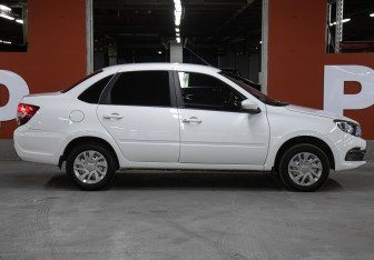 Подержанный автомобиль LADA (ВАЗ) Granta Sedan 2024 года (4 фото)