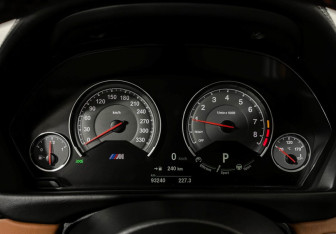 Подержанный автомобиль BMW M3 Sedan 2017 года (13 фото)