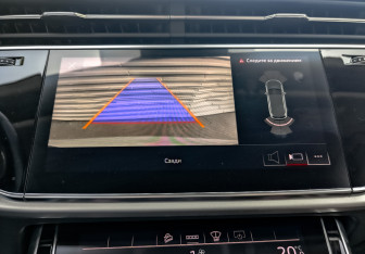 Подержанный автомобиль Audi Q7 2021 года (27 фото)