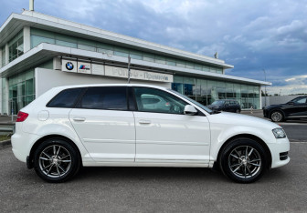 Подержанный автомобиль Audi A3 Hatchback 2013 года (4 фото)