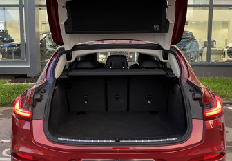 Подержанный автомобиль BMW X4 2018 года (10 фото)