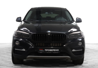 Подержанный автомобиль BMW X6 2016 года (2 фото)