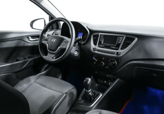 Подержанный автомобиль Hyundai Solaris Sedan 2020 года (6 фото)