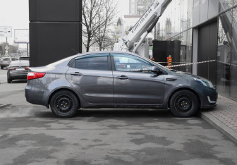 Подержанный автомобиль Kia Rio Sedan 2012 года (4 фото)