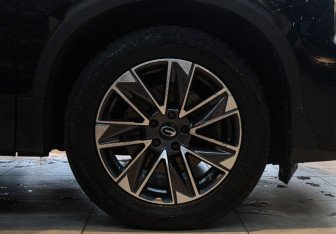 Подержанный автомобиль GAC GS8 2023 года (19 фото)