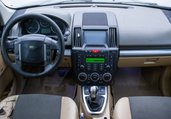 Подержанный автомобиль Land Rover Freelander 2007 года (13 фото)