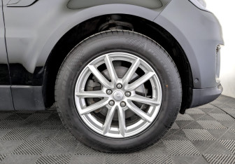 Подержанный автомобиль Land Rover Range Rover Sport 2020 года (18 фото)