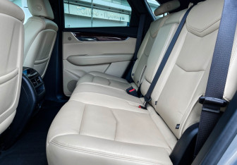 Подержанный автомобиль Cadillac XT5 2019 года (10 фото)