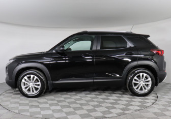 Подержанный автомобиль Chevrolet TrailBlazer 2021 года (8 фото)