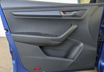 Подержанный автомобиль Skoda Karoq 2021 года (19 фото)