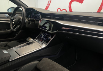 Подержанный автомобиль Audi A7 2021 года (7 фото)