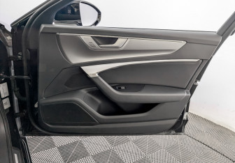 Подержанный автомобиль Audi A6 Sedan 2021 года (26 фото)