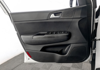 Подержанный автомобиль Kia Sportage 2019 года (19 фото)