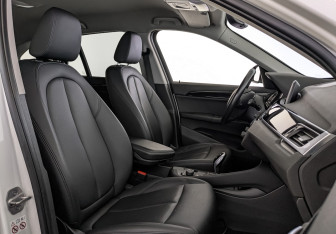 Подержанный автомобиль BMW X1 2018 года (24 фото)