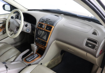 Подержанный автомобиль Nissan Maxima 2004 года (6 фото)