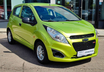Подержанный автомобиль Chevrolet Spark 2012 года (3 фото)