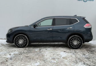 Подержанный автомобиль Nissan X-Trail 2018 года (8 фото)