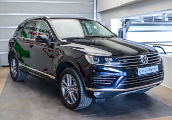 Подержанный автомобиль Volkswagen Touareg 2016 года (3 фото)