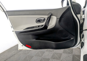 Подержанный автомобиль Kia Ceed Wagon 2017 года (18 фото)